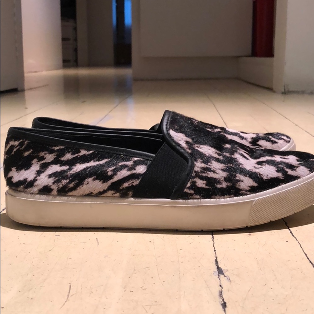 Trendy Vince cow print sneakers 7.5